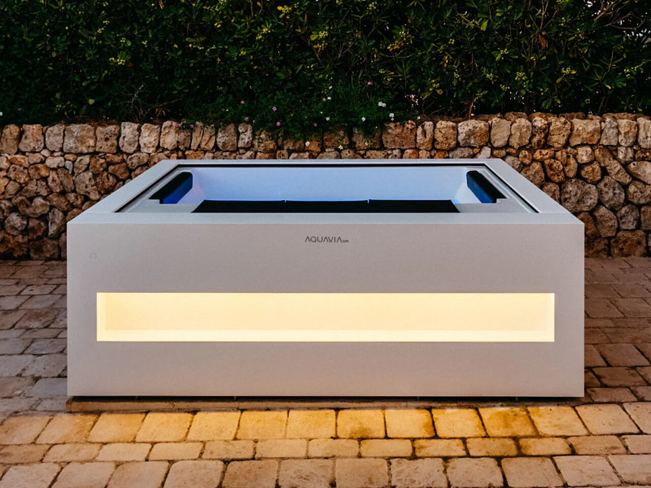 Aquavia Whirlpool – Premium Whirlpool für luxuriöse Entspannung und Wellness in Ihrem Zuhause