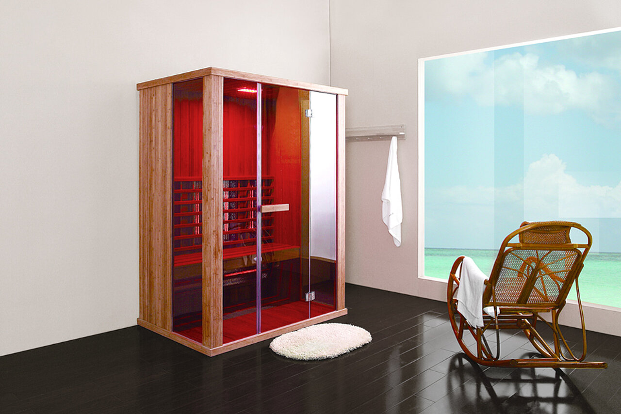 Sundance Sauna von Wellis – elegante Infrarotsauna mit moderner Technik und individuell einstellbaren Funktionen für tiefenentspannende Wellnessmomente.